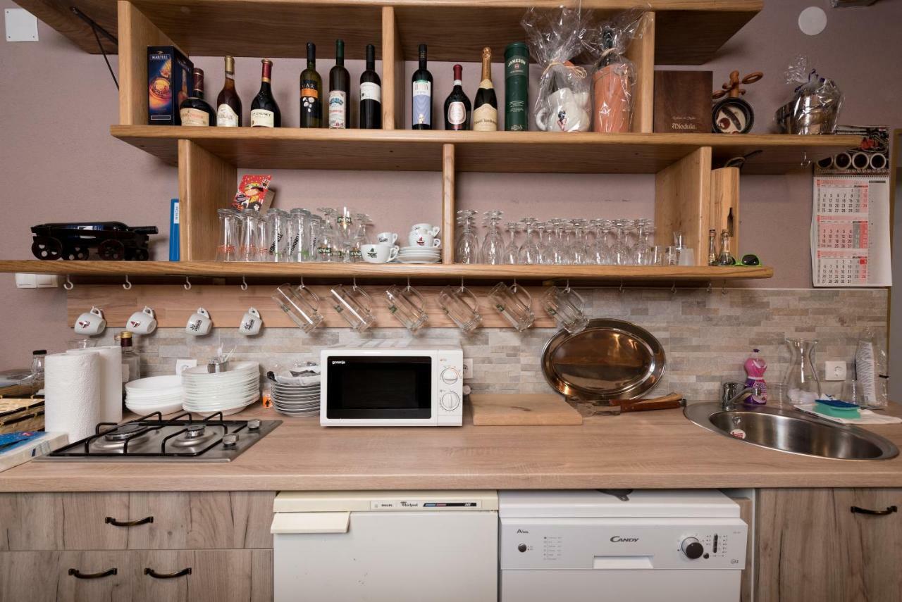 Apartman Sigurnjak Матулі Екстер'єр фото